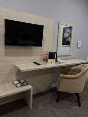 Deluxe Twin Room, 1 Bedroom, City View