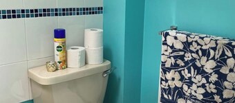 Cosy 1 Bedroom Apartment Private Access in Guildford