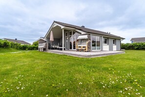 Exterior - Holiday Home by North Sea With Sauna (Wesselburenerkoog)