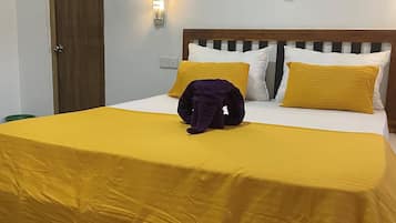 Habitación Deluxe con 1 cama matrimonial o 2 individuales, vista al jardín | Insonorización y wifi gratis