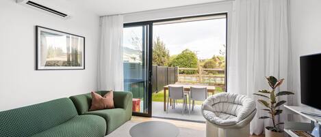 تلفزيون ذكي، كُتُب