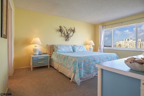 2 bedrooms, internet, bed sheets