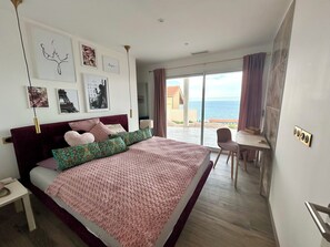 3 bedrooms, iron/ironing board, free WiFi, bed sheets - Dream vacation in a beautiful villa with exceptional sea view (Cerbère)