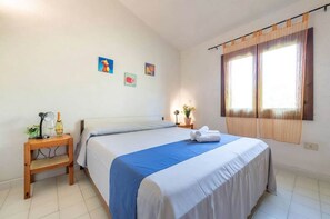 Apartment | 3 bedrooms, individually furnished, bed sheets - Apartment in Porto Istana Near the Beach (Olbia)