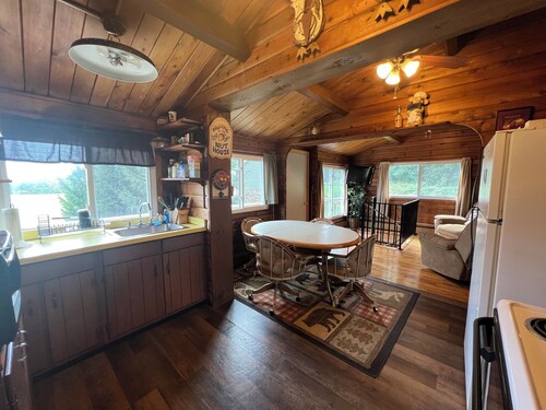 Cozy Tug Hill 4-bedroom cabin located directly on the trails in Turin NY