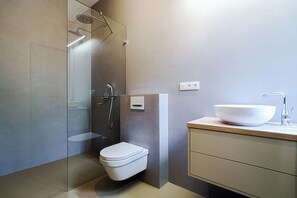 Free toiletries, hair dryer, towels, soap