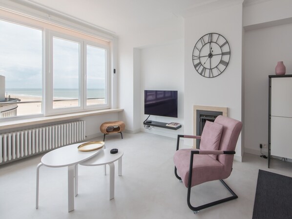 Apartment | Living area - Family Apartment in Ostend Near the sea (Ostend)