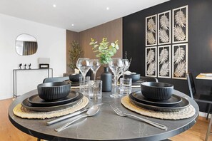 House | Dining - Unique 2BR Finchley Flat Sleeps 5 (London)