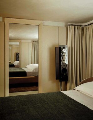 1 多间卧室、熨斗/熨衣板、WiFi、床单