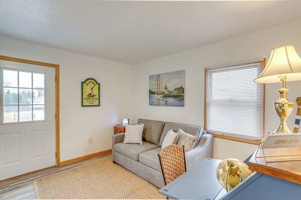 House (5 Bedrooms) | Interior