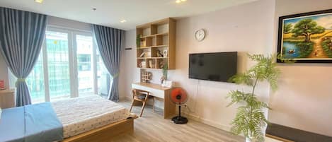 Desk, laptop workspace, free WiFi, individually decorated