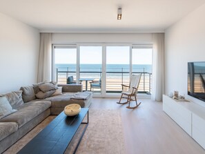 Apartment | Living room - Duplex Apartment With 4 Terraces and sea View (Ostend)