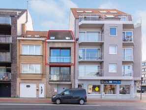 Apartment | Exterior - Beautiful Duplex Apartment in Ostend (Ostend)