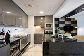Fridge, microwave, oven, stovetop