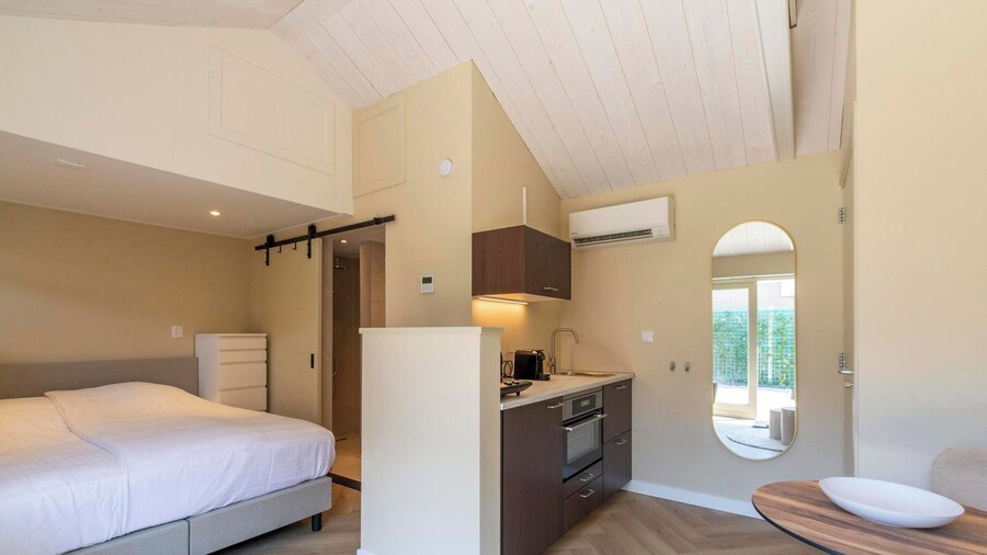 Beautiful Suite on the Village Square