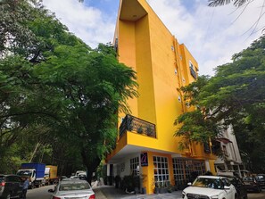 Framhlið gististaðar