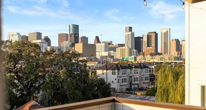 Luxurious 3 Bed3 Bath Near Downtown Houston