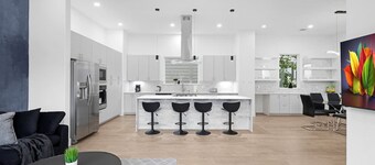 Newly Built Modern 3 Bedroom Houston Home