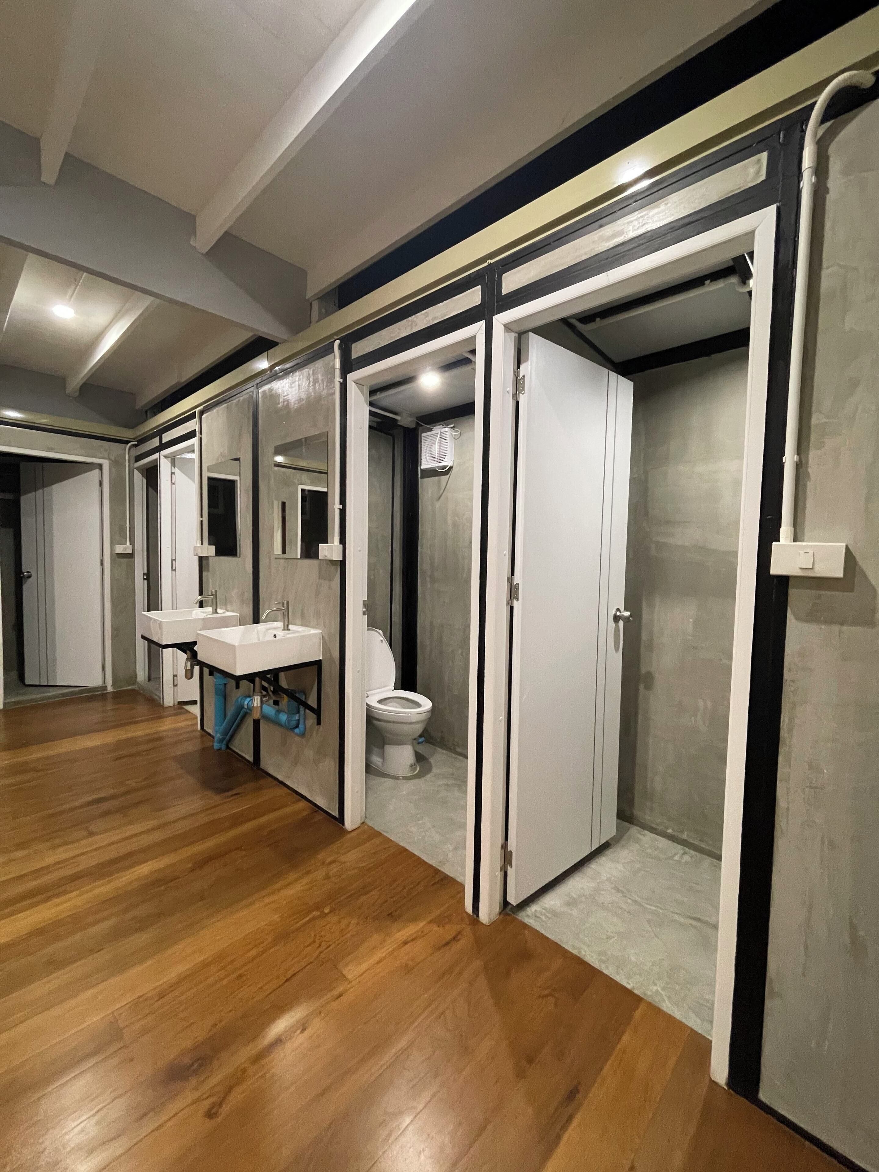 ห้องน้ำรวม