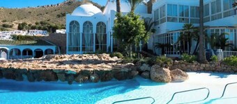 Tranquil Nerja House With Gardens, Pools and spa