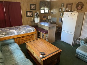 1 bedroom, desk, WiFi, bed sheets