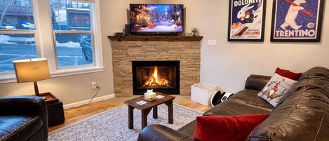 Townhome, 2 Bedrooms | Living area