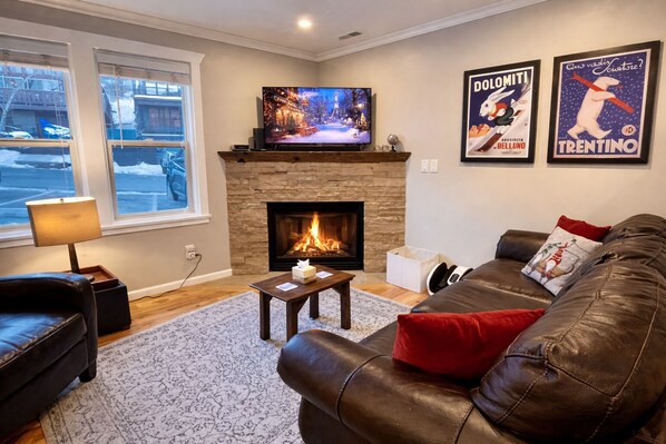 Townhome, 2 Bedrooms | Living area - 1150 Empire Skiers Little Secret! 2 Bedroom Townhouse (Park City)