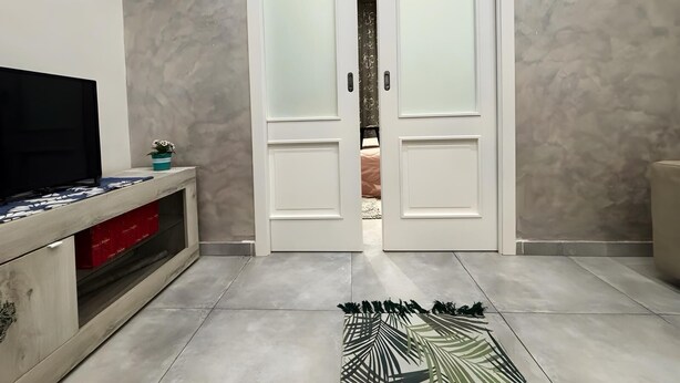 TV - Boutique House Marta's (Naples)