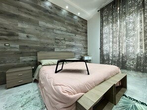 Studio, Sea View | In-room safe, soundproofing, iron/ironing board, free WiFi - Boutique House Marta's (Naples)