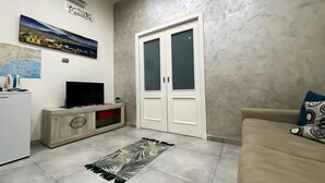 TV - Boutique House Marta's (Naples)