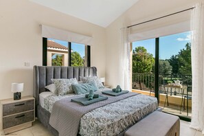3 bedrooms, iron/ironing board, internet, bed sheets - Villa Angelos, Secret Valley -  a villa that sleeps 6 guests  in 3 bedrooms (Kouklia)