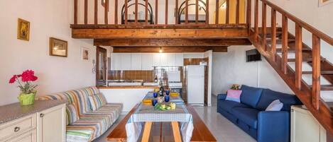 Apartment | Living area