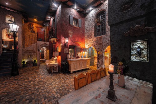 Paul's Fantasia Boutique Suites