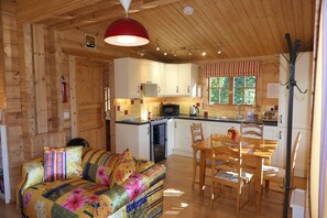 Cabin, 1 Bedroom (Heron's Nest) | Private kitchen - Willowbank Lodges (Pewsey)