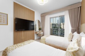 3 bedrooms, in-room safe, iron/ironing board, free WiFi