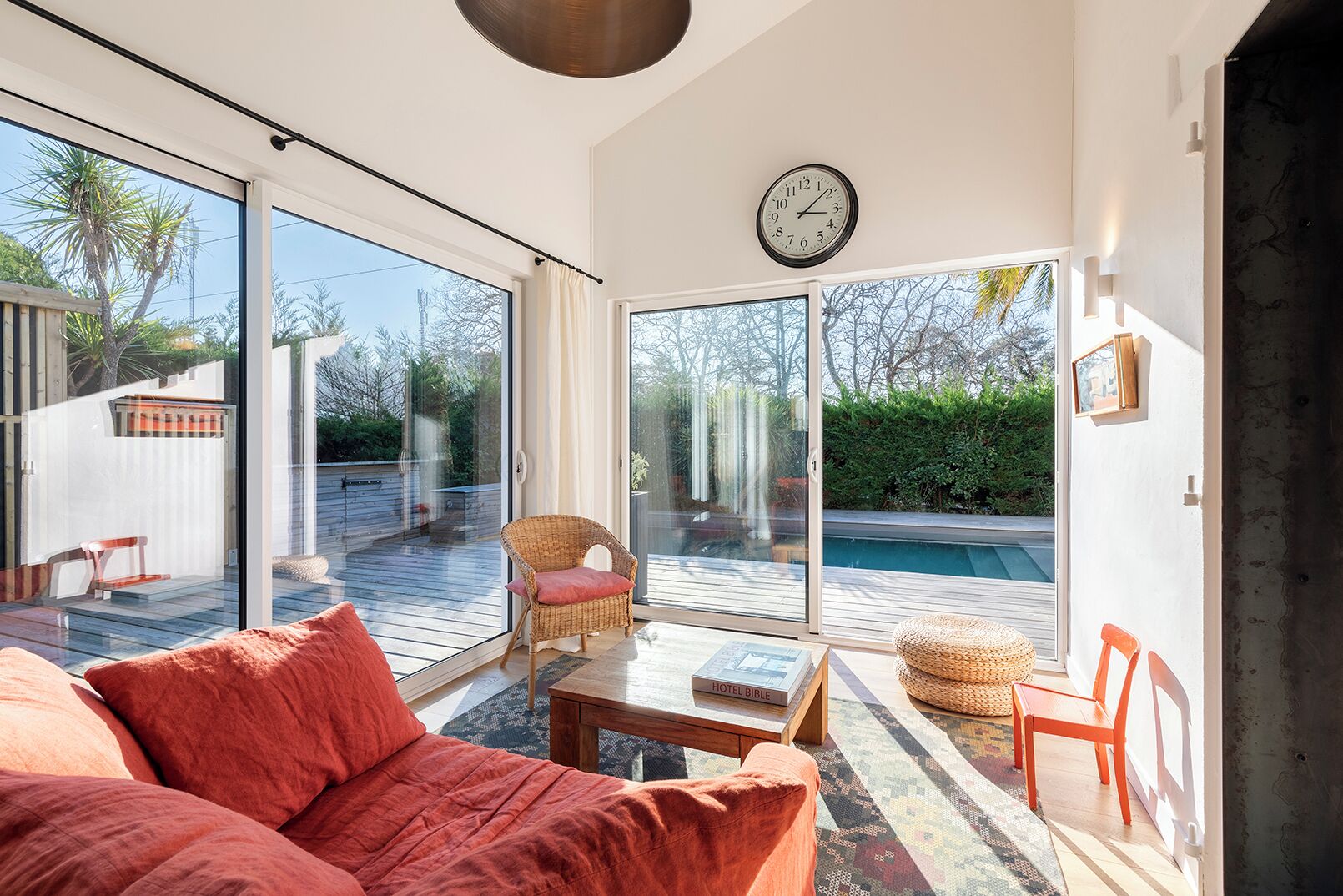 Télévision, chaîne hi-fi