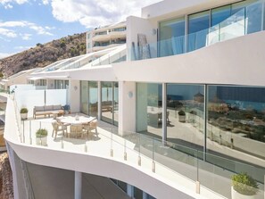 Outdoor dining - Stupa Panoramic 4Bedroom with private Jacuzzi (Benalmádena)