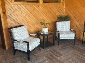 Property grounds - Cozy 2 br Home - Fireplace, Man Cave, Office, & Heated Garage Spaces (Watertown)