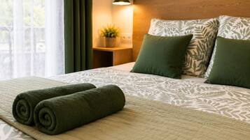1 bedroom, desk, iron/ironing board, free WiFi