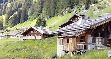 STUDIO 22 m² -THOLLON LES MEMISES- VIEW ON THE LAKE