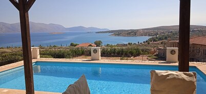 Everchanging View Villa