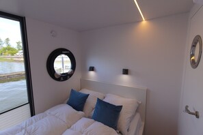 2 bedrooms, free WiFi - Houseboat Fjord Claudia Schleswig (Schleswig)