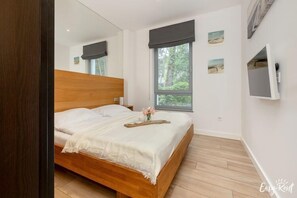 1 slaapkamer, een bureau, reisbedje, gratis wifi