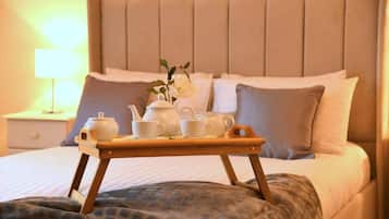 1 habitación, tabla de planchar con plancha, wifi y ropa de cama