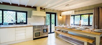 Gildridge Country Estate | Countryside escape with hot tub