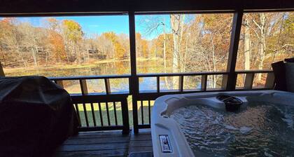 Red Fox Run At Heron Hill Retreat Hot Tub on Lake!