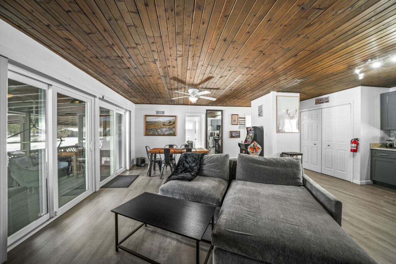 TV connectée, cheminée