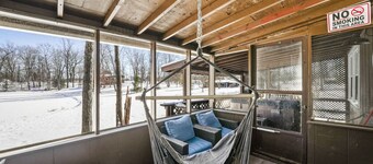 Turkey Trot & Silly Goose At Heron Hill Retreat 2 Hot Tubs On Lake!