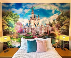 3 bedrooms, desk, iron/ironing board, travel cot