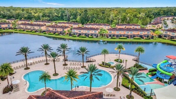 A heated pool - Waterfront Lanai/3 Miles to Disney/Gated Resort (Kissimmee)